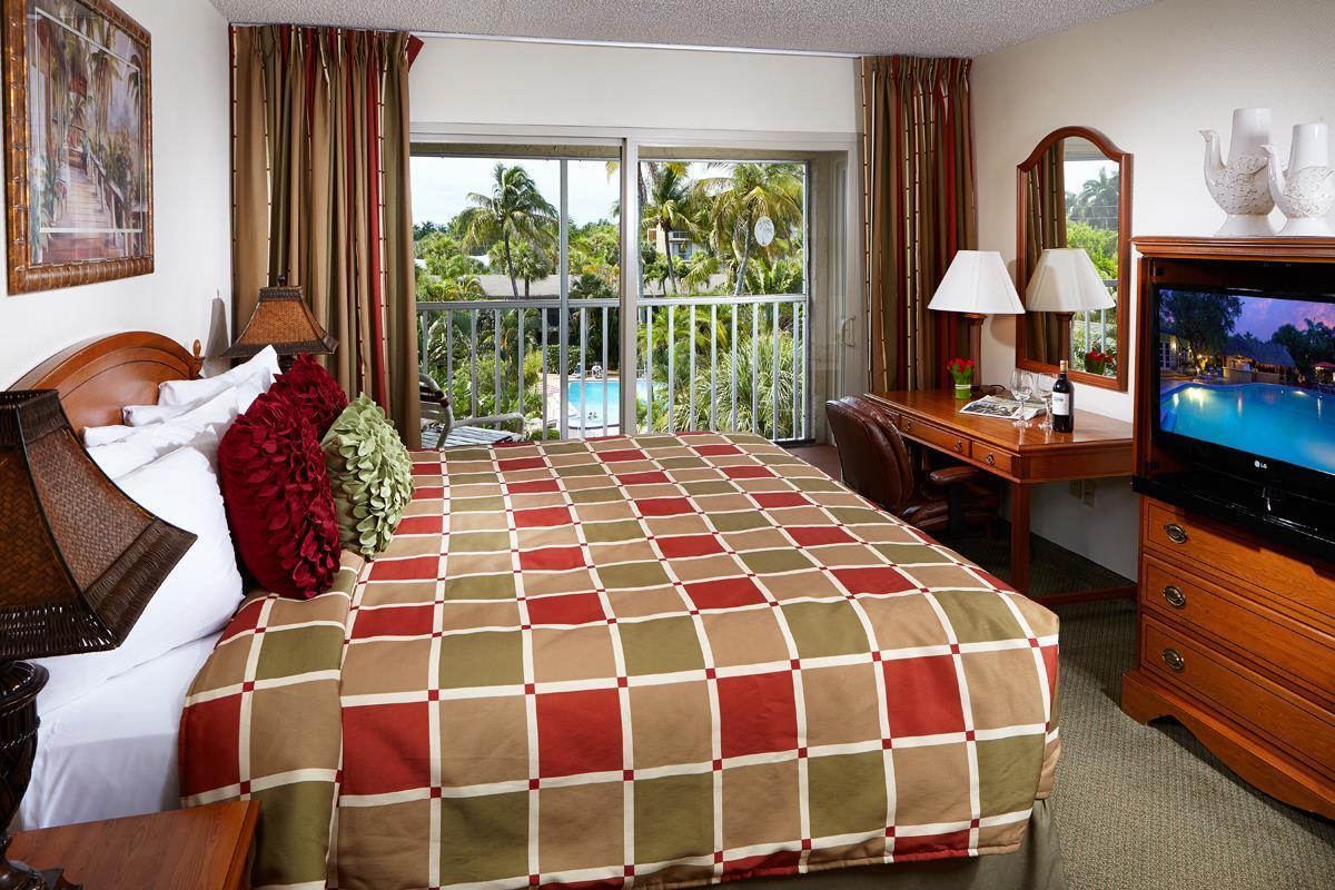 Best Western Naples Inn & Suites Buitenkant foto